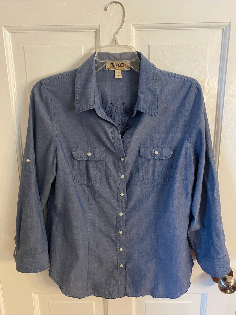 Nine West Blue Chambray Button-Front Shirt size small